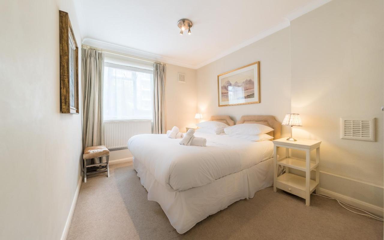Apartment Pond House London